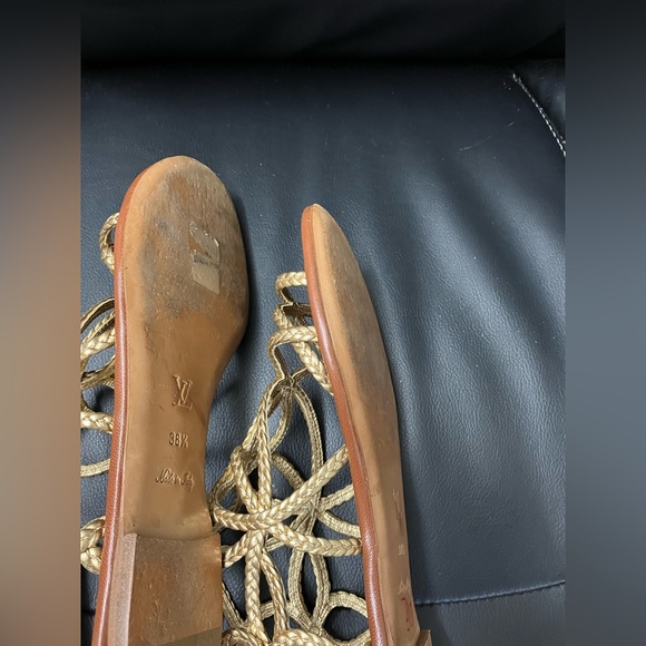 LV sandals - Picture 4 of 4